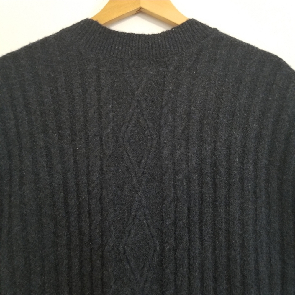 NWT Universal Thread Navy Cashmere Like Sweater Vest Size Large - Picture 4 of 8